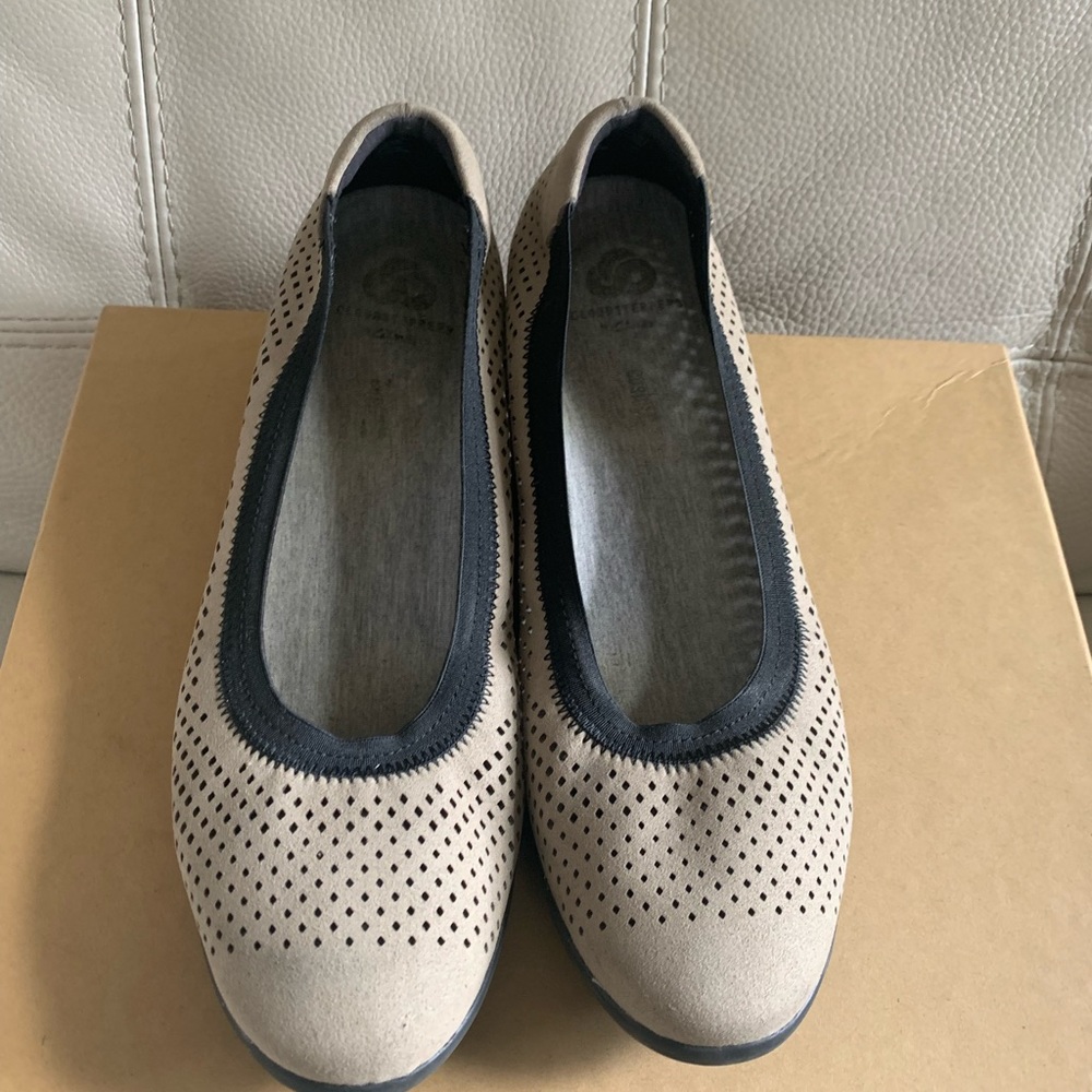 Clarks Cloud Stepper Shoes.like New Size 8,5 Medium.